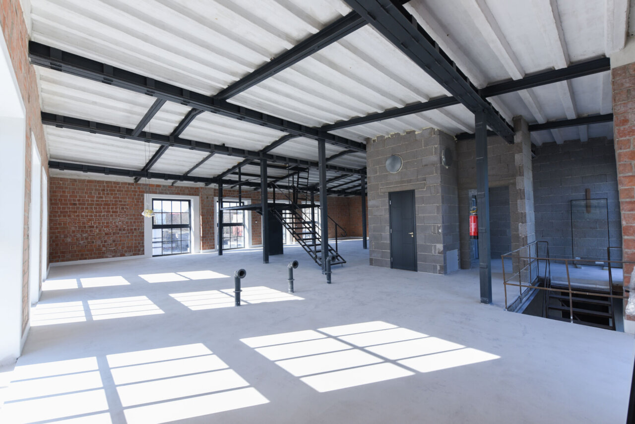 AVAR KONTOR 5. KORRUSEL MEREVAATEGA! — Galerii 3