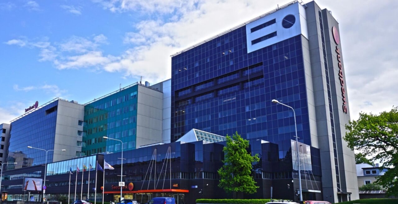 TEE ÄRI NAGU PANKUR! — 482 m² The Bank